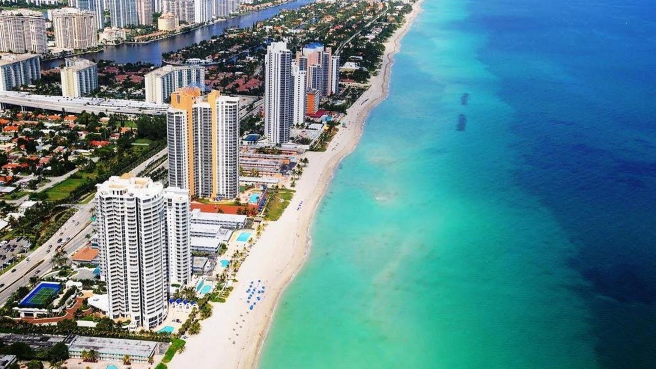 1, 2 And 3 Bedroom Ocean Condos With Balcony Sunny Isles Beach Exterior foto